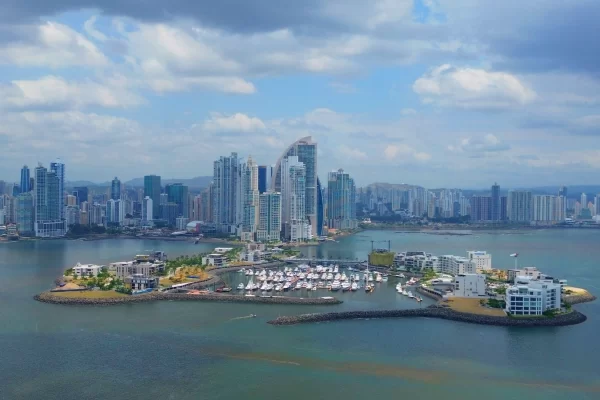 GLP en Panamá: innovación en negocios y soluciones comerciales para inversores de Cartagena