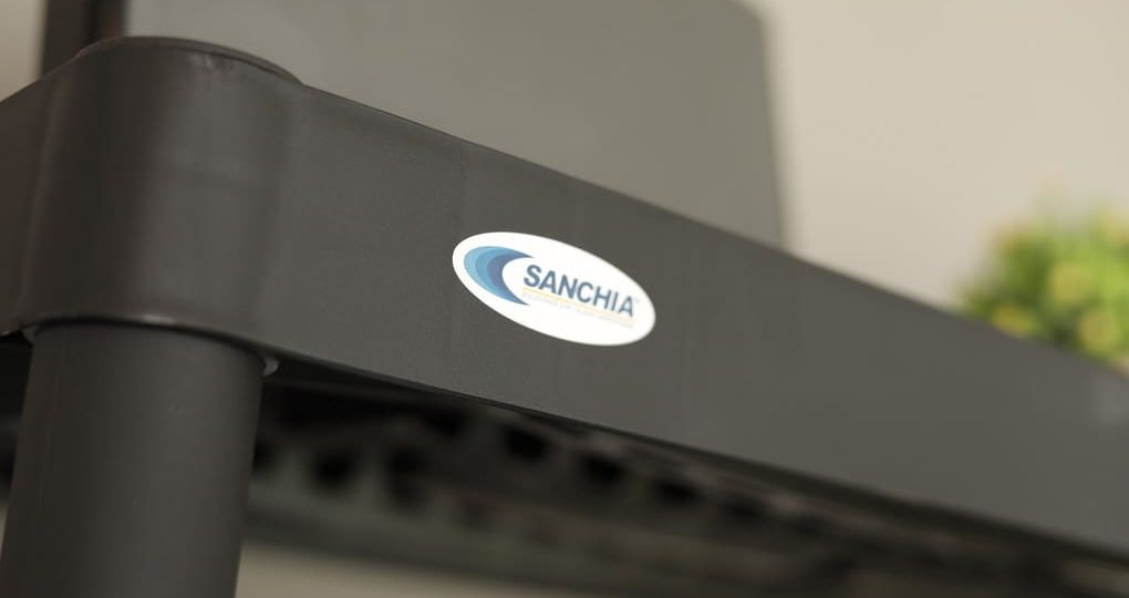 Fábrica de muebles plásticos con exportación a Guatemala