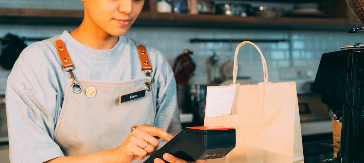 RSE en El Salvador: Creando Empleo Joven con Formación Técnica Dual